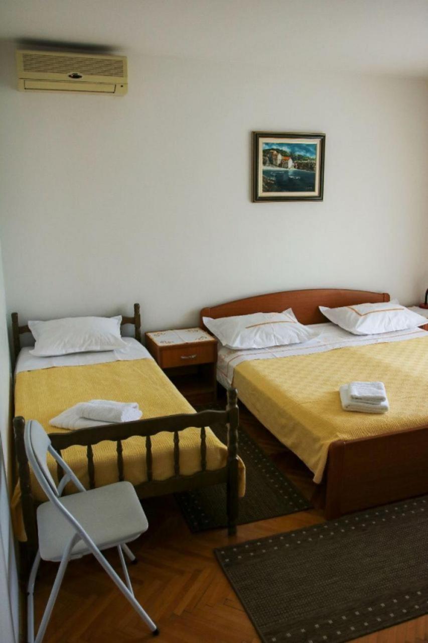 Apartments Zdravko - 150 M From Sandy Beach Дуче Экстерьер фото